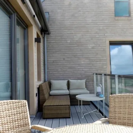 Toms Kajüte, Am Alten Deich 24 9 * Dangast